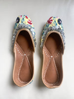 Load image into Gallery viewer, YELLOW COIN WORK JUTTIES